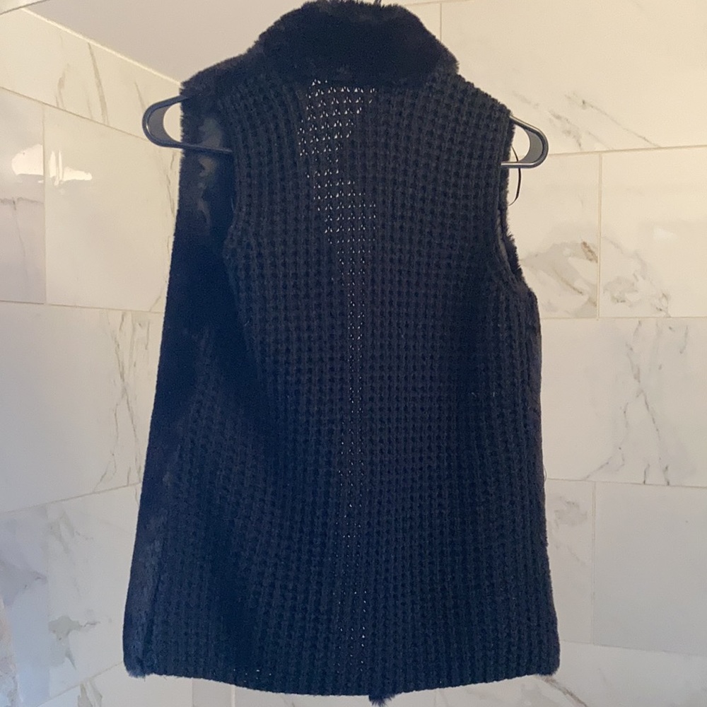 Fur black vest - Picture 2 of 4